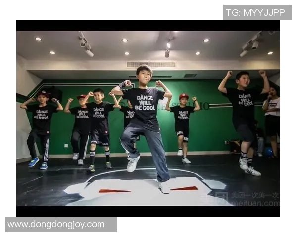 街舞战术解析上海街舞队的独特防守策略与团队协作技巧